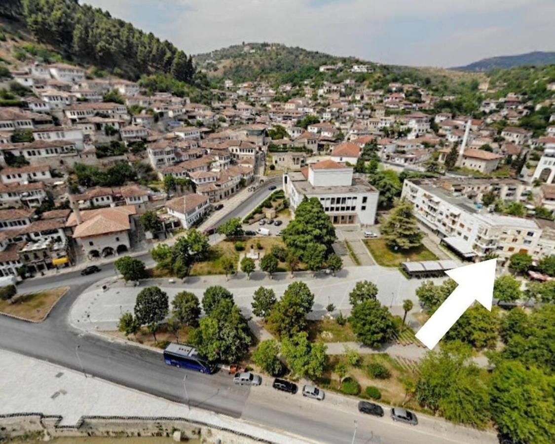 Promenade Apartment In City Centre Berat Extérieur photo