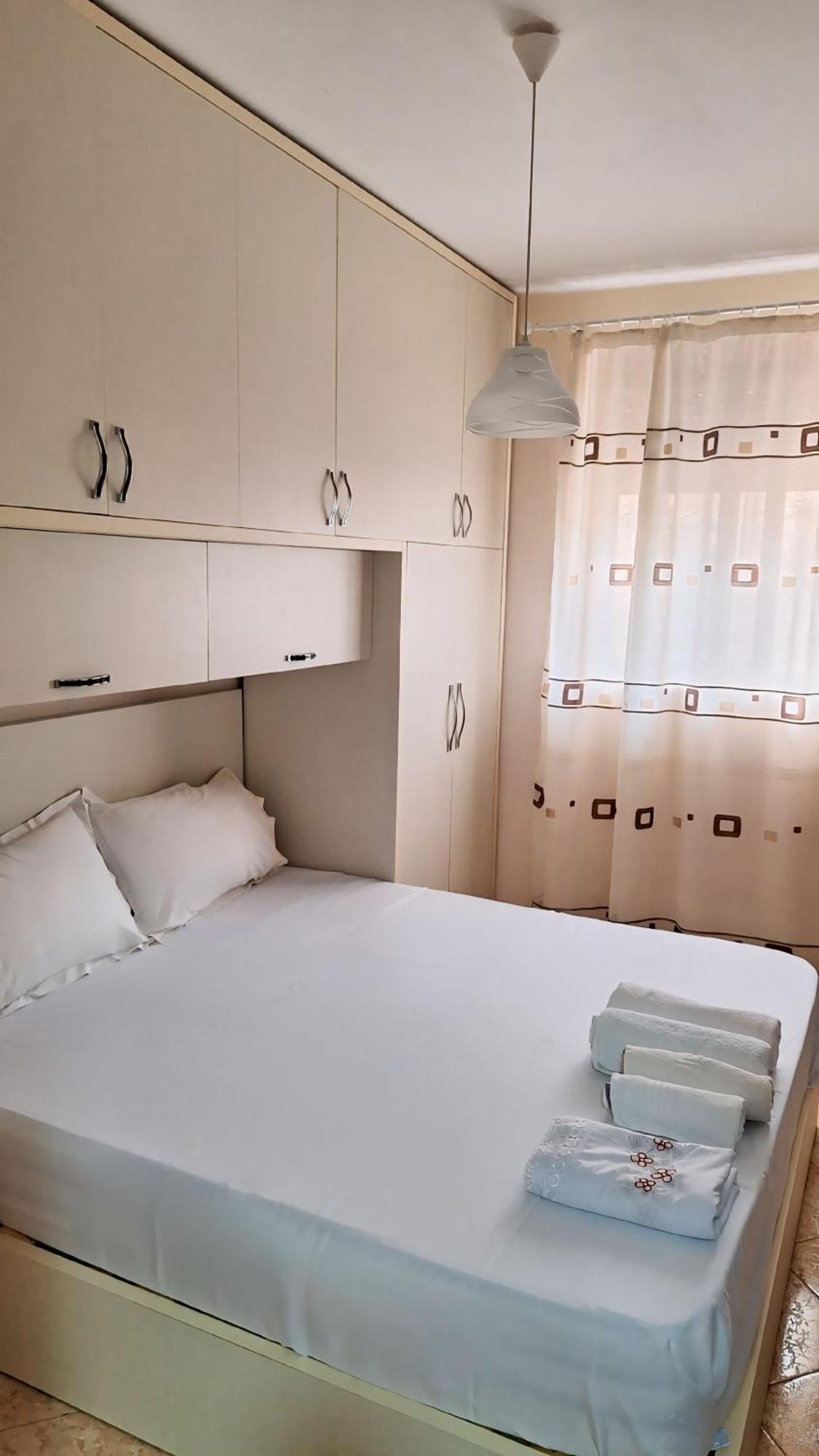Promenade Apartment In City Centre Berat Extérieur photo